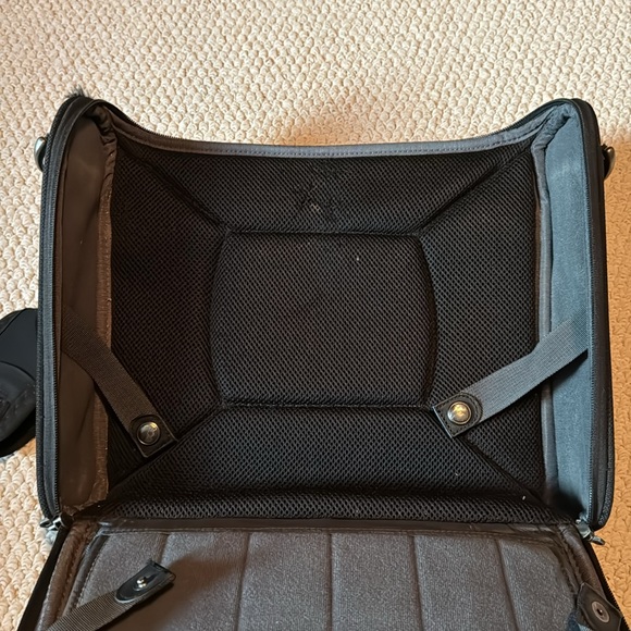 Briggs and Riley computer bag - Picture 5 of 16